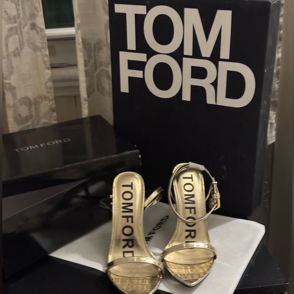⭐️NEW Tom ford Luxury inspiration
dust bag only - Picture 5 of 15